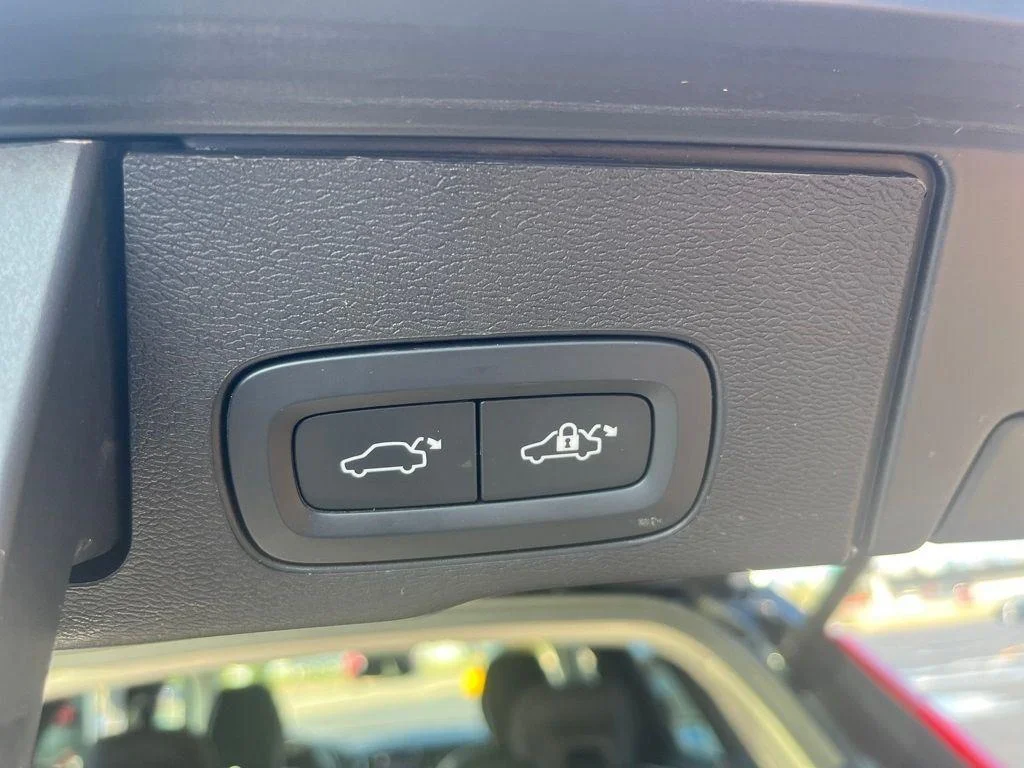 2023 Volvo XC60 Plus - Photo 25