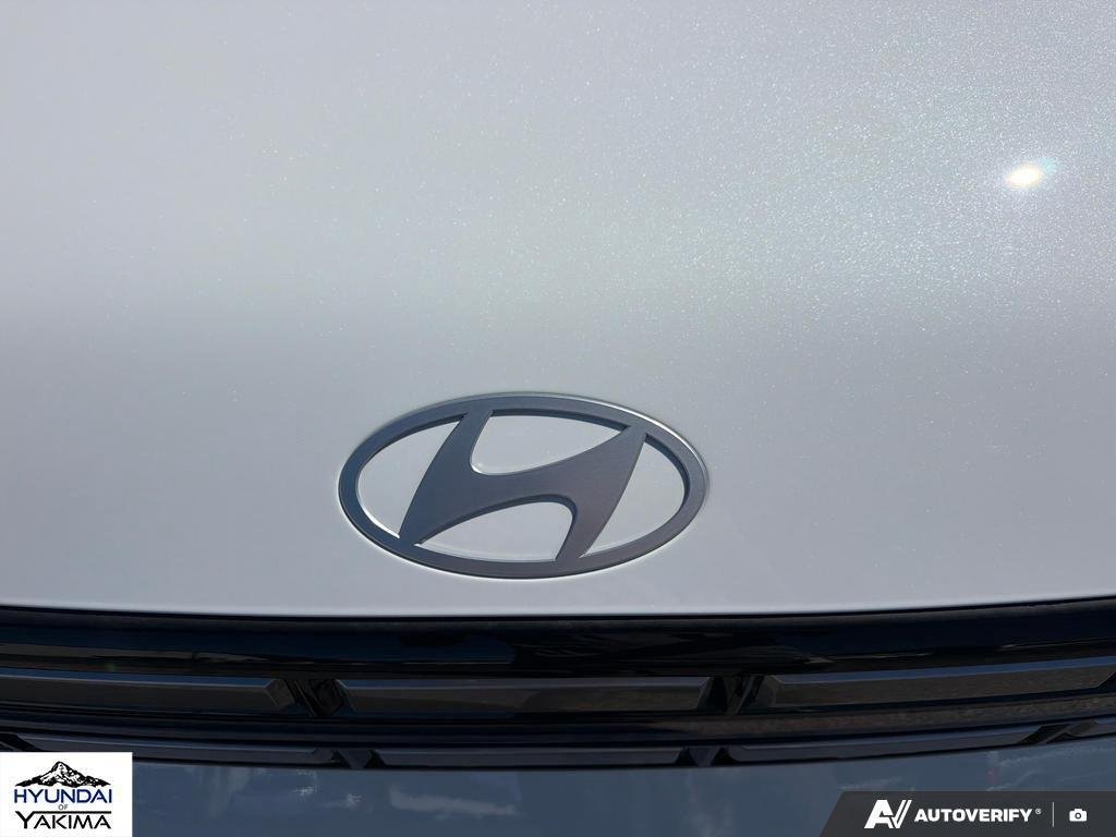 New 2026 Serenity White Hyundai SE image 9