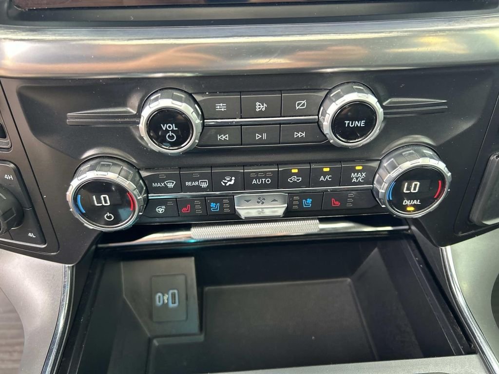 Used 2021 Agate Black Metallic Ford Lariat image 35