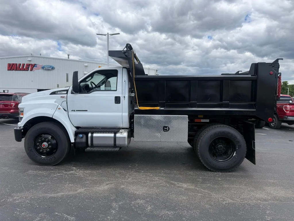 New 2025 Oxford White Ford F-750 SD Diesel Straight Frame image 8