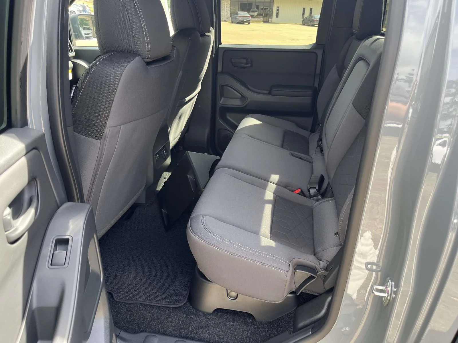 New 2026 Boulder Gray Pearl Nissan Crew Cab SV image 13