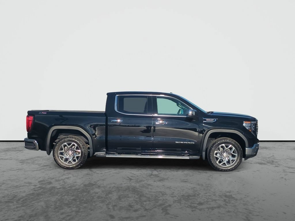 2026 GMC Sierra 1500 SLT - Photo 9