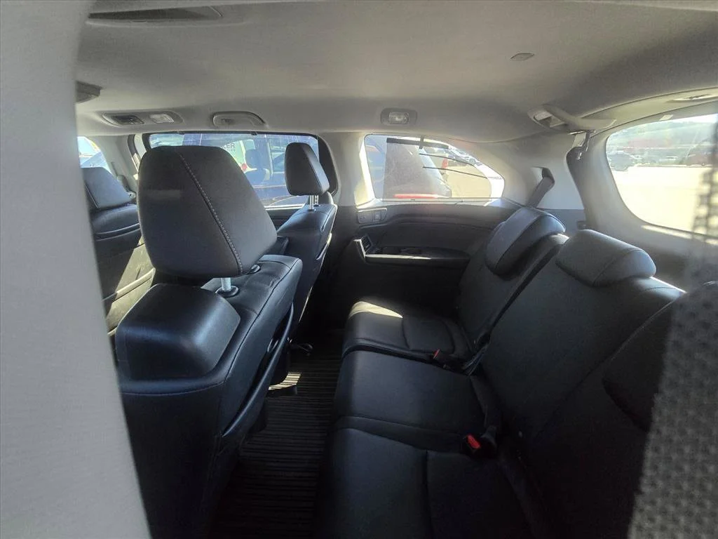 Used 2023  Honda Touring image 6