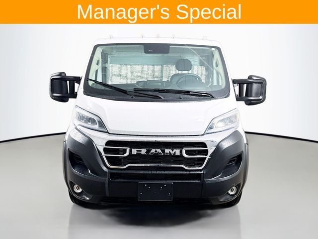 Used 2025 White Ram Low Roof image 2