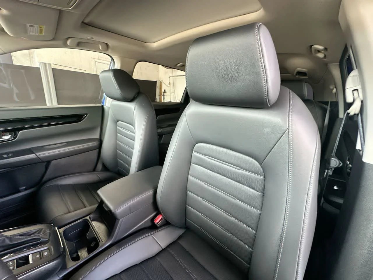 Used 2024 Still Night Pearl Honda EX-L image 14