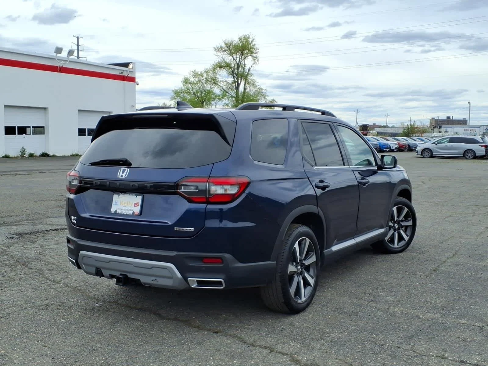 2024 Honda Pilot Touring - Photo 5