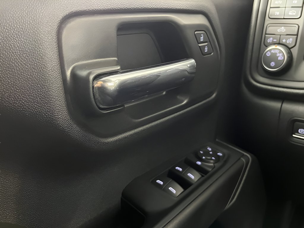 2024 Chevrolet Silverado 1500 LT - Photo 24