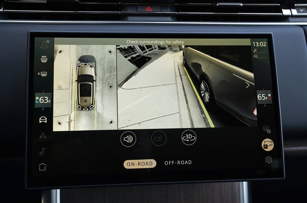 New 2027 Santorini Black Land Rover SE image 29