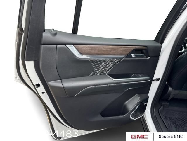 2024 GMC Acadia Denali - Photo 21