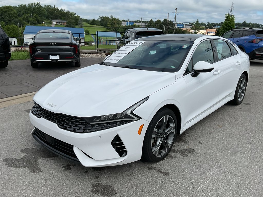 Certified Used 2024 Glacial White Pearl Kia EX image 4