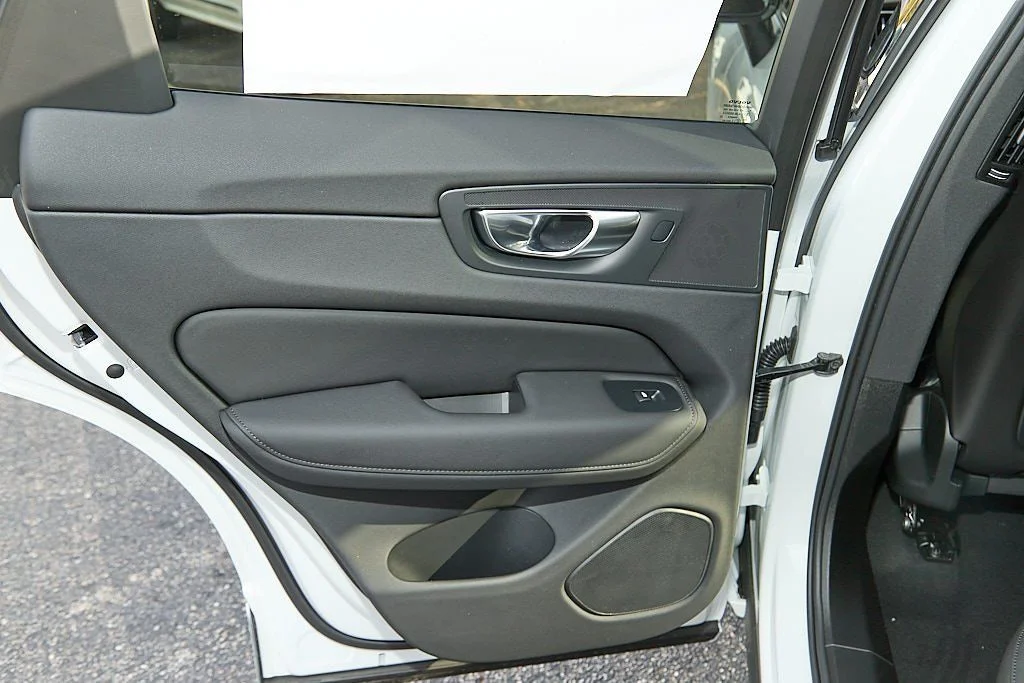 New 2026 Crystal White Volvo Core image 18