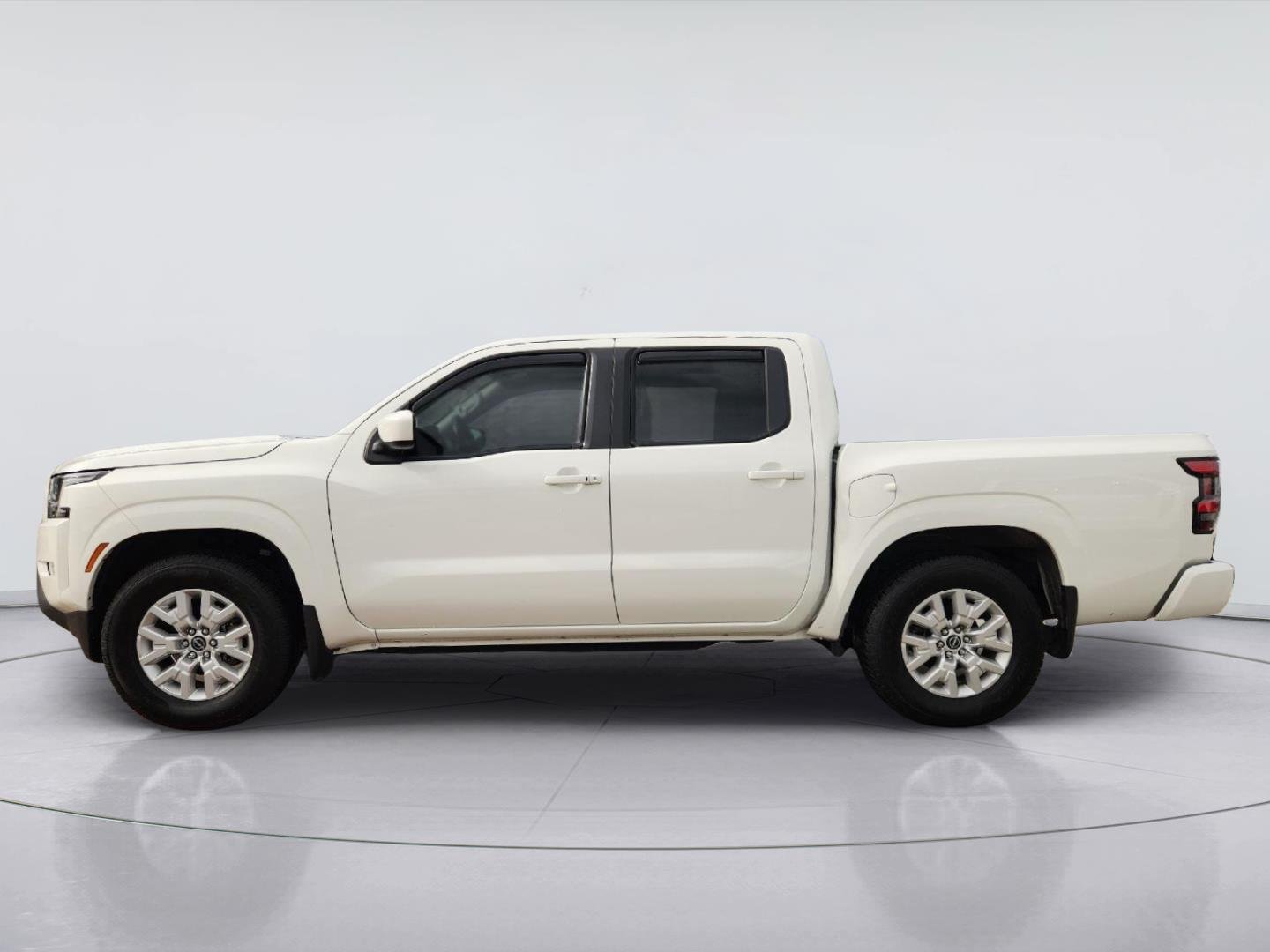 2024 Nissan Frontier photo 4 of 33