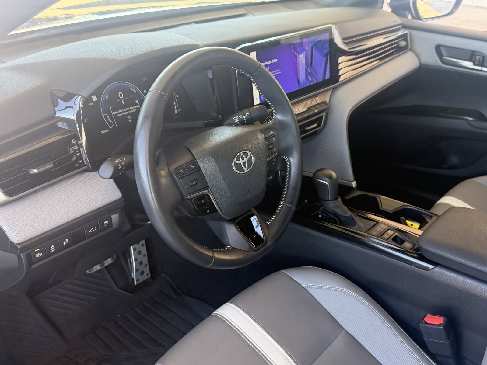 Used 2025 Underground Toyota SE image 18