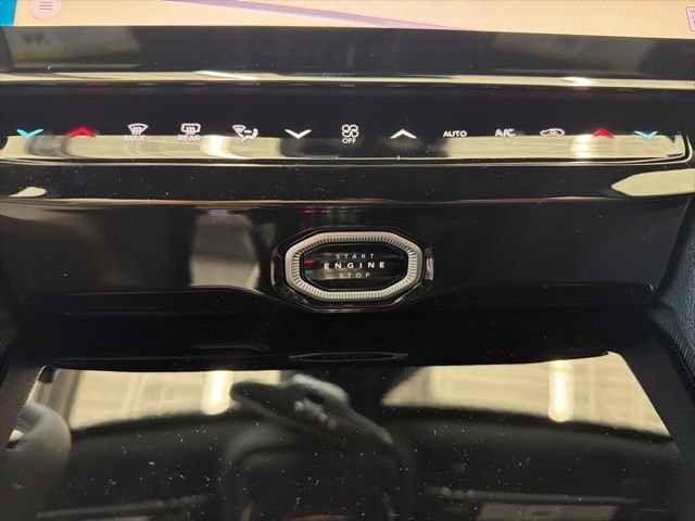 New 2026 Silver Zynith Exterior Paint Jeep  image 32