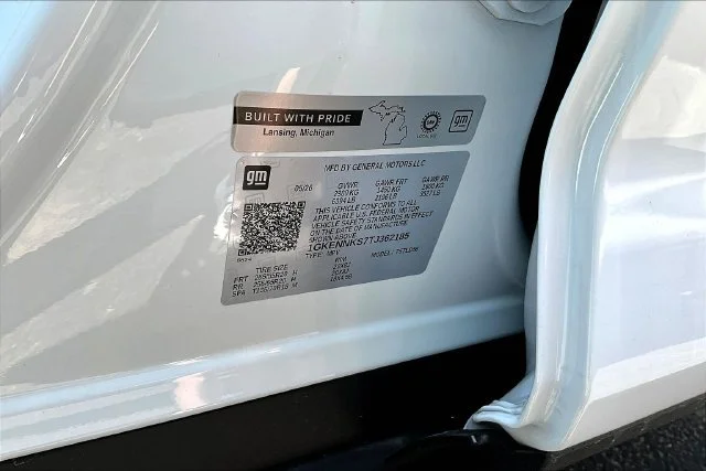 New 2026 Summit White GMC Elevation image 14