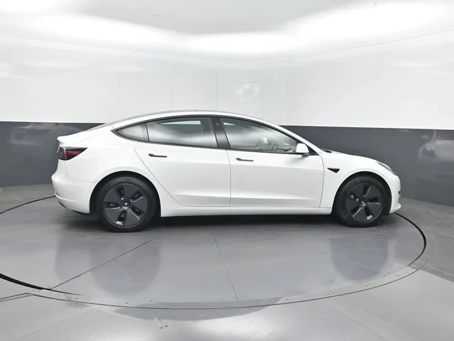 Used 2023 White Tesla Base image 28