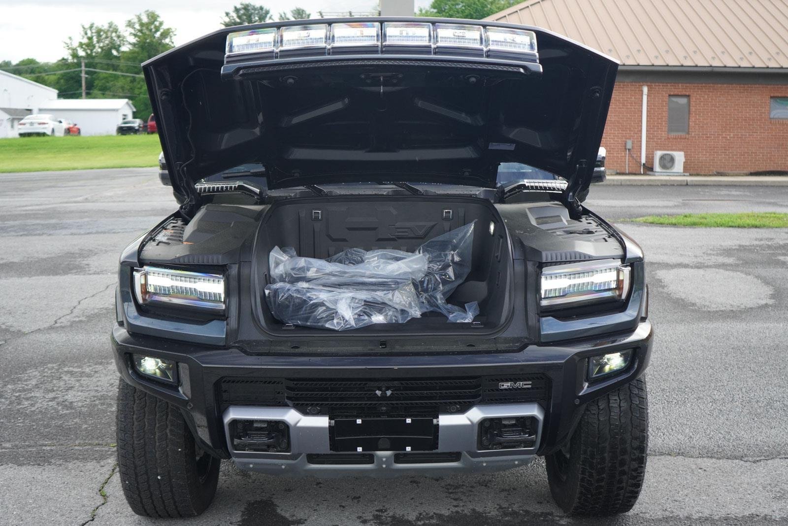 New 2025 Graphite Blue Metallic GMC 2X image 9