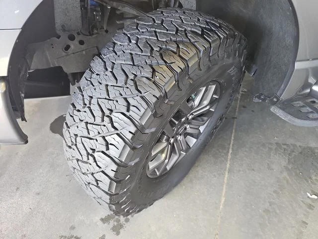 Used 2023 Gray Ford Tremor image 31