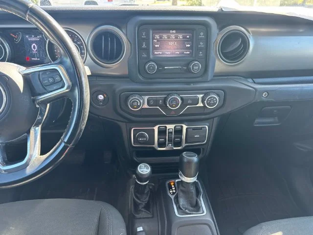 Used 2020 Black Jeep Sport image 24