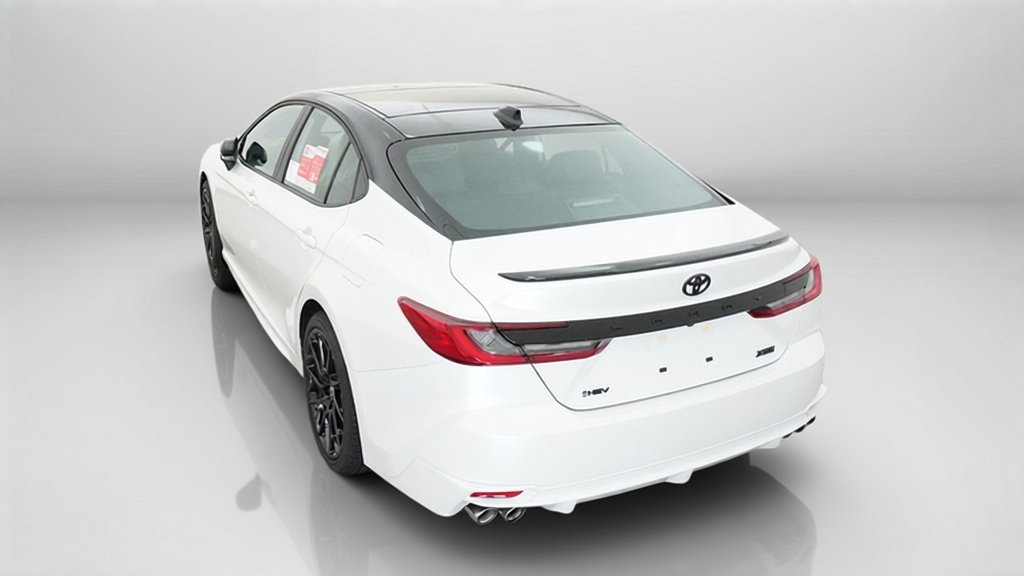 New 2026 Wind Chill Pearl with Midnight Black Metallic roof Toyota XSE image 29