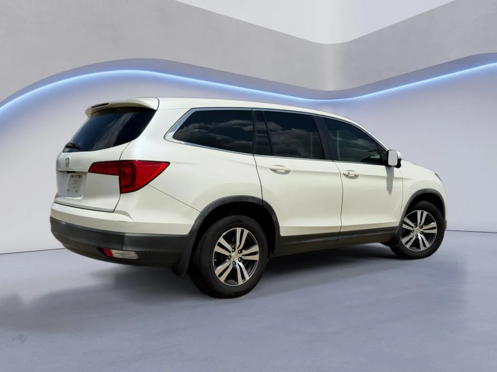 Used 2017 White Diamond Pearl Honda EX-L image 6