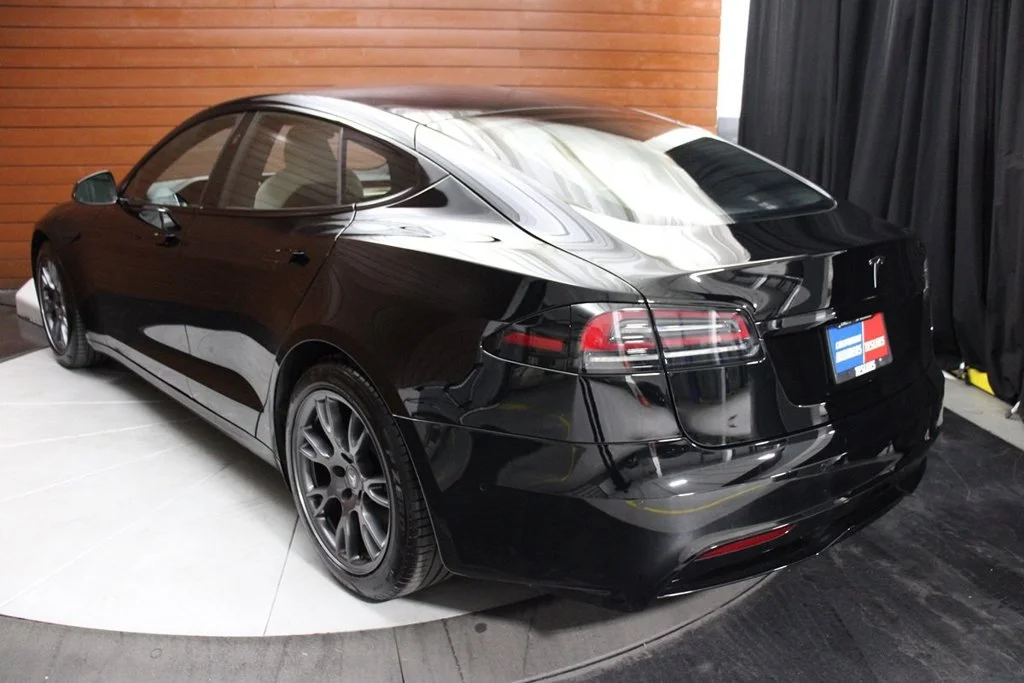 Used 2022 Solid Black Tesla Base image 8