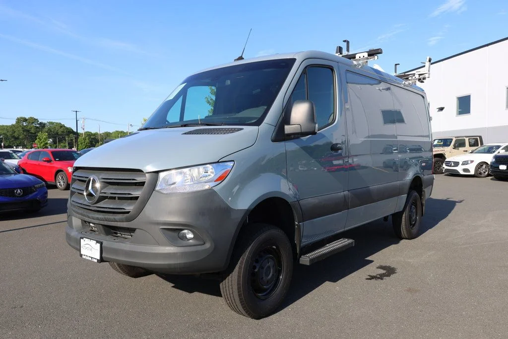 2024 Mercedes-Benz Sprinter 2500 144 WB 4x4's photo