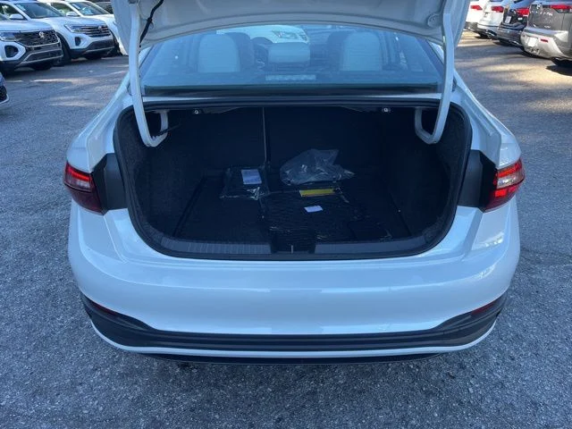2026 Volkswagen Jetta SE - Photo 20