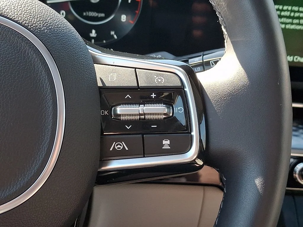 Used 2024 Red Kia SX Prestige image 20
