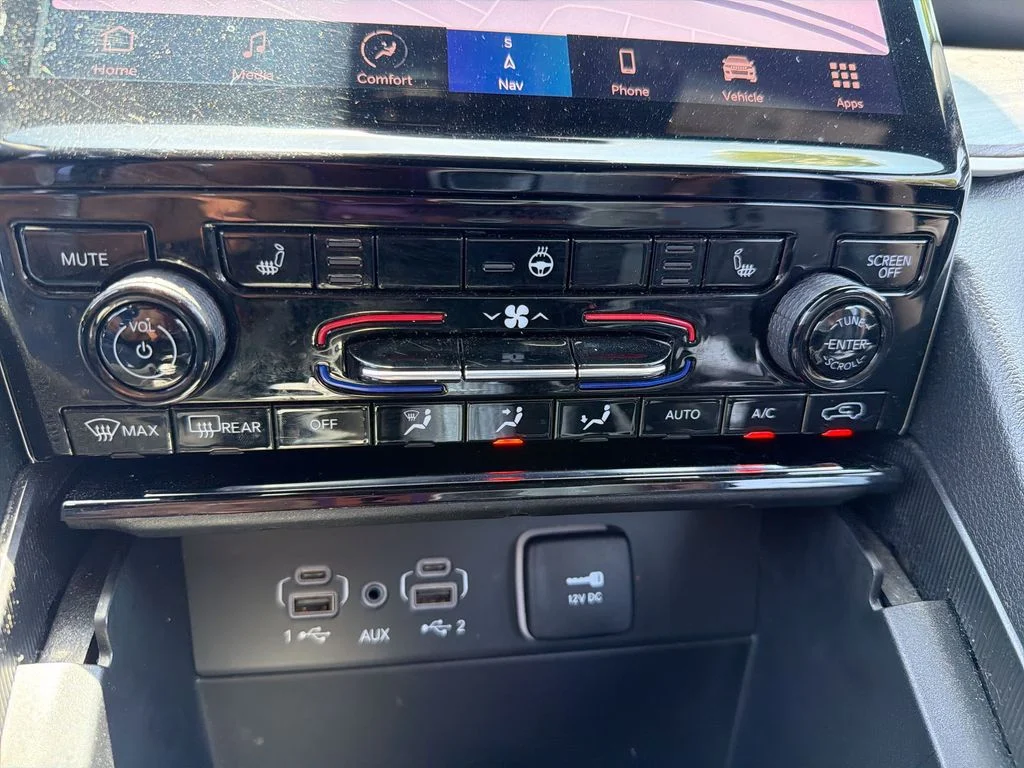 Used 2024 Brown Jeep 4xe image 17