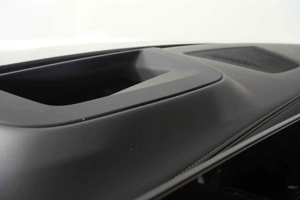 Used 2026 Carbon Black Metallic BMW sDrive40i image 19