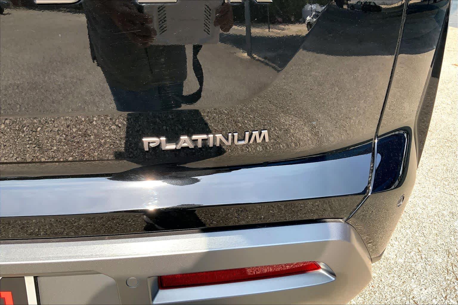 Used 2026 Super Black Nissan Platinum image 9