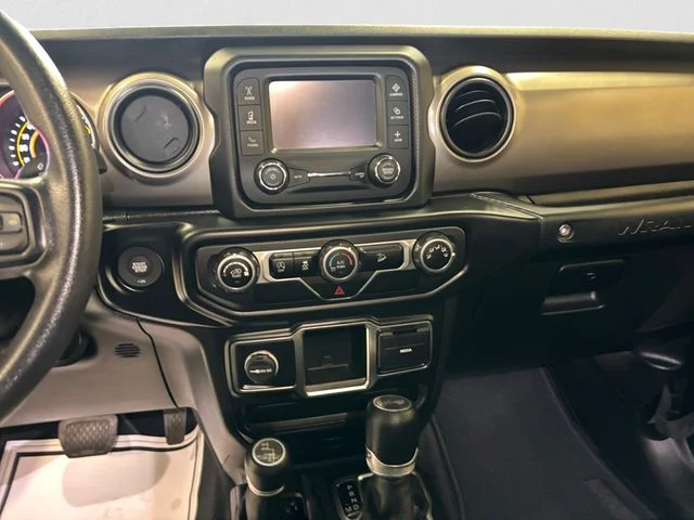 Used 2020 Black Jeep Sport image 12