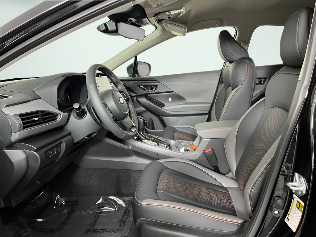 New 2026 CRYSTAL BLACK SILICA Subaru Limited image 9