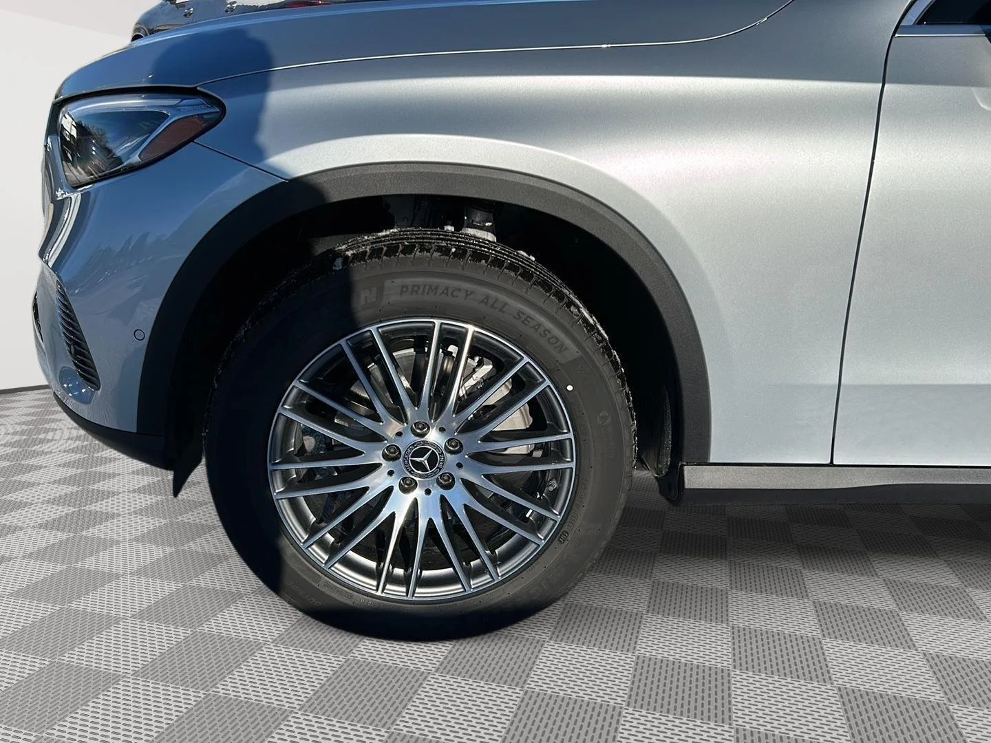 New 2026 Cirrus Silver Metallic Mercedes-Benz GLC 300 image 9