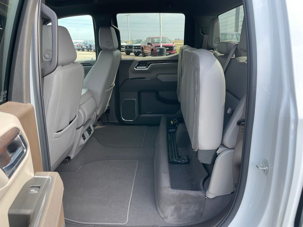 Used 2025 White GMC SLT image 57