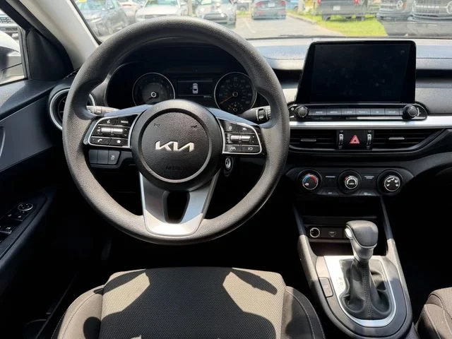 Used 2023 White Kia LXS image 13