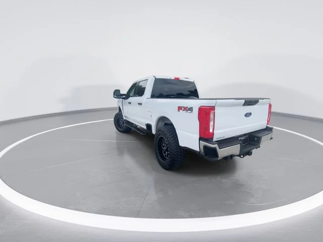 Used 2025 White Ford XLT image 7