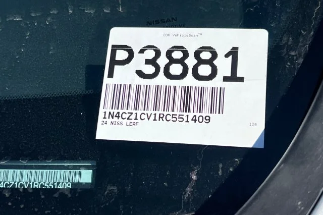 Used 2024 Silver Nissan SV Plus image 8