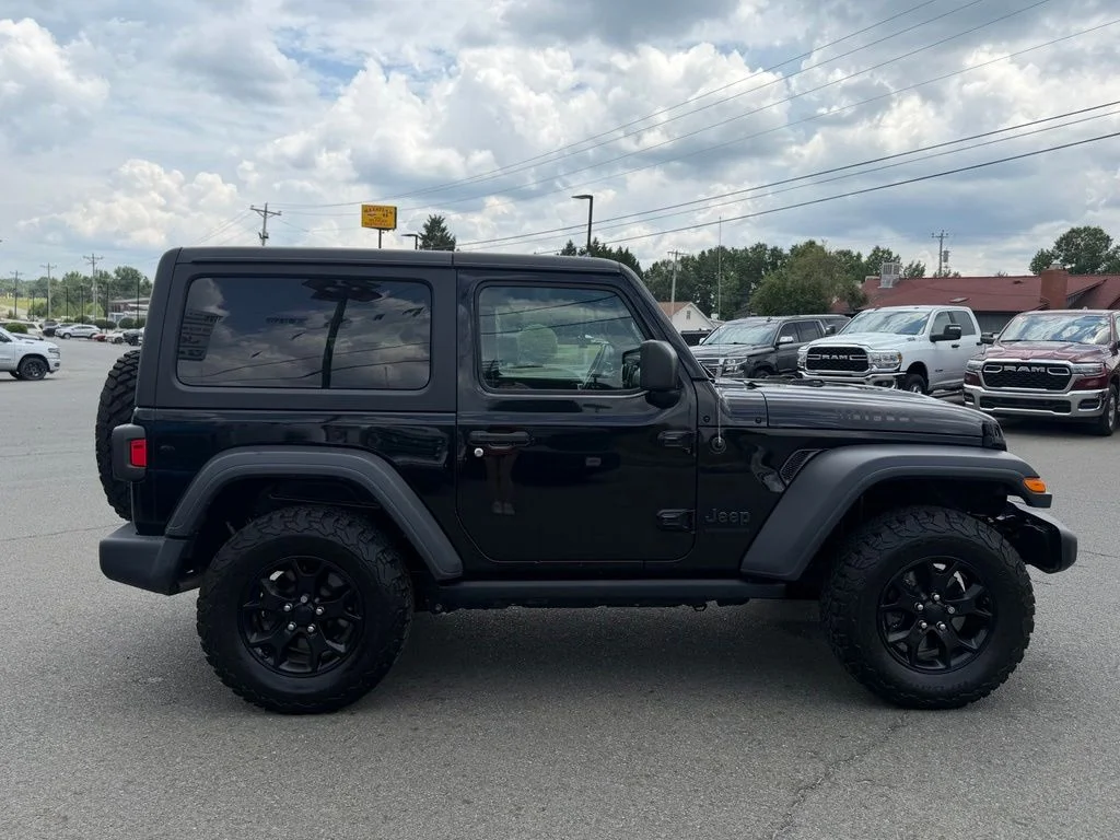 Used 2020 Black Jeep Sport image 2