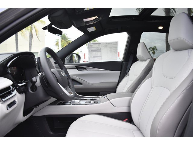 New 2027 GRAPHITE SHADOW INFINITI Luxe AWD image 23