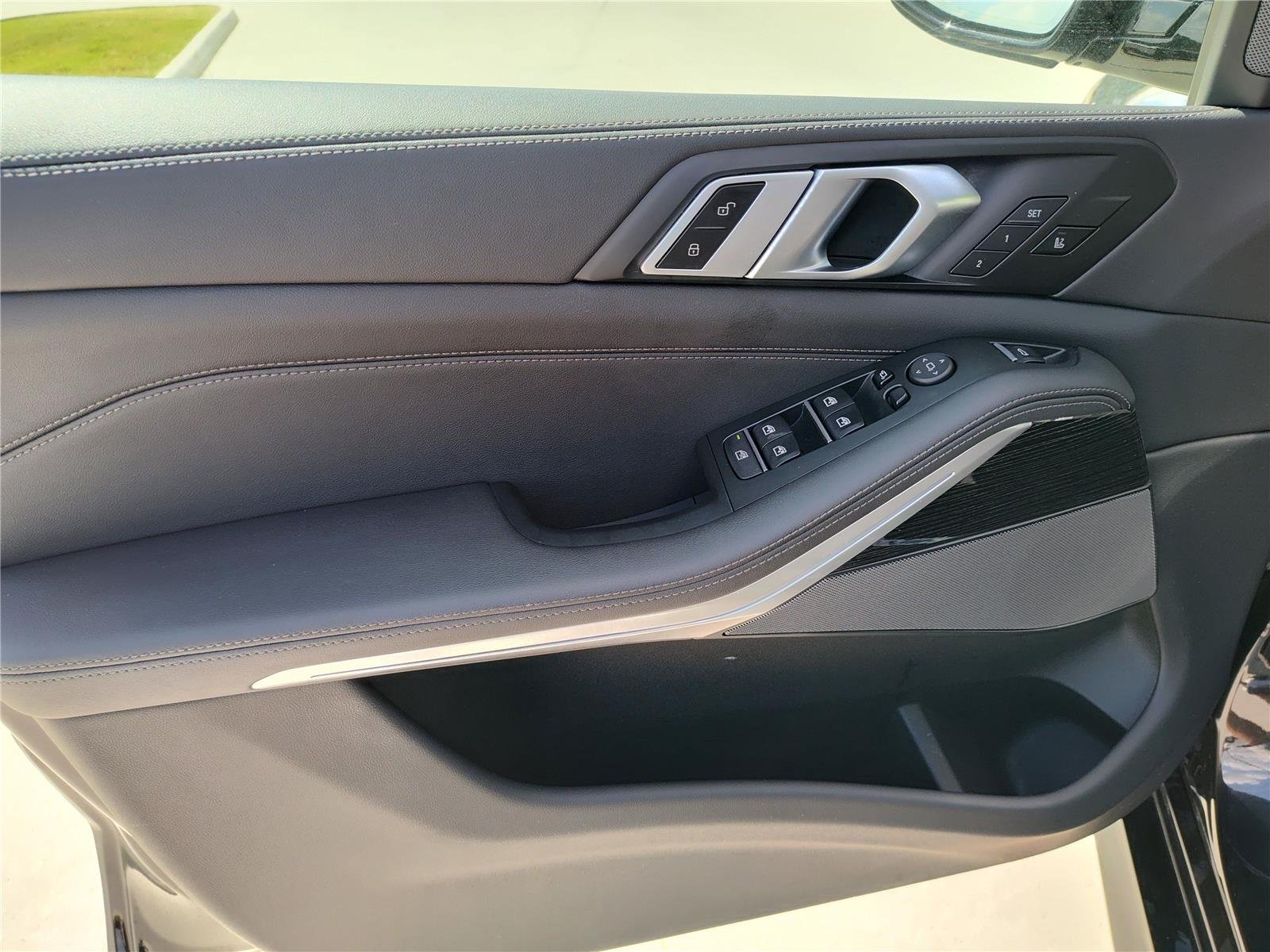 2025 BMW X5 40i - Photo 17