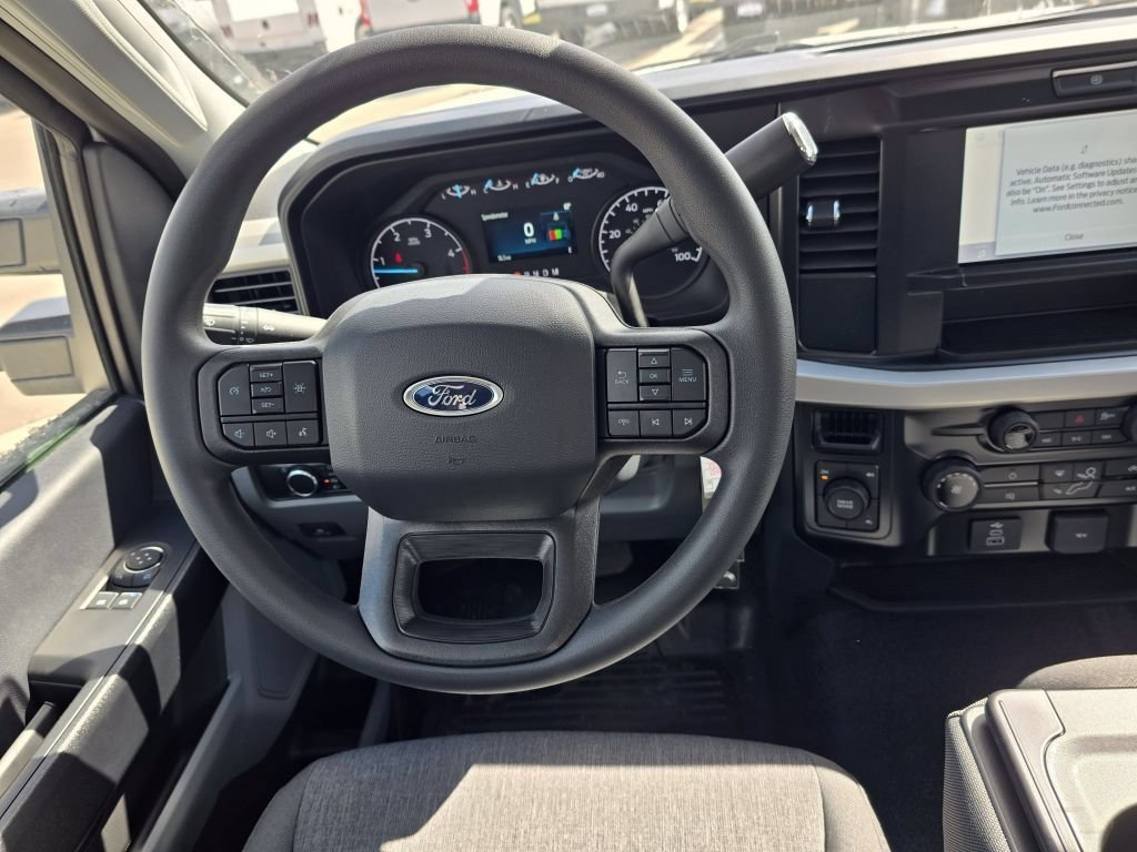 2025 Ford F-550 Super Duty Chassis Cab XL - Photo 34