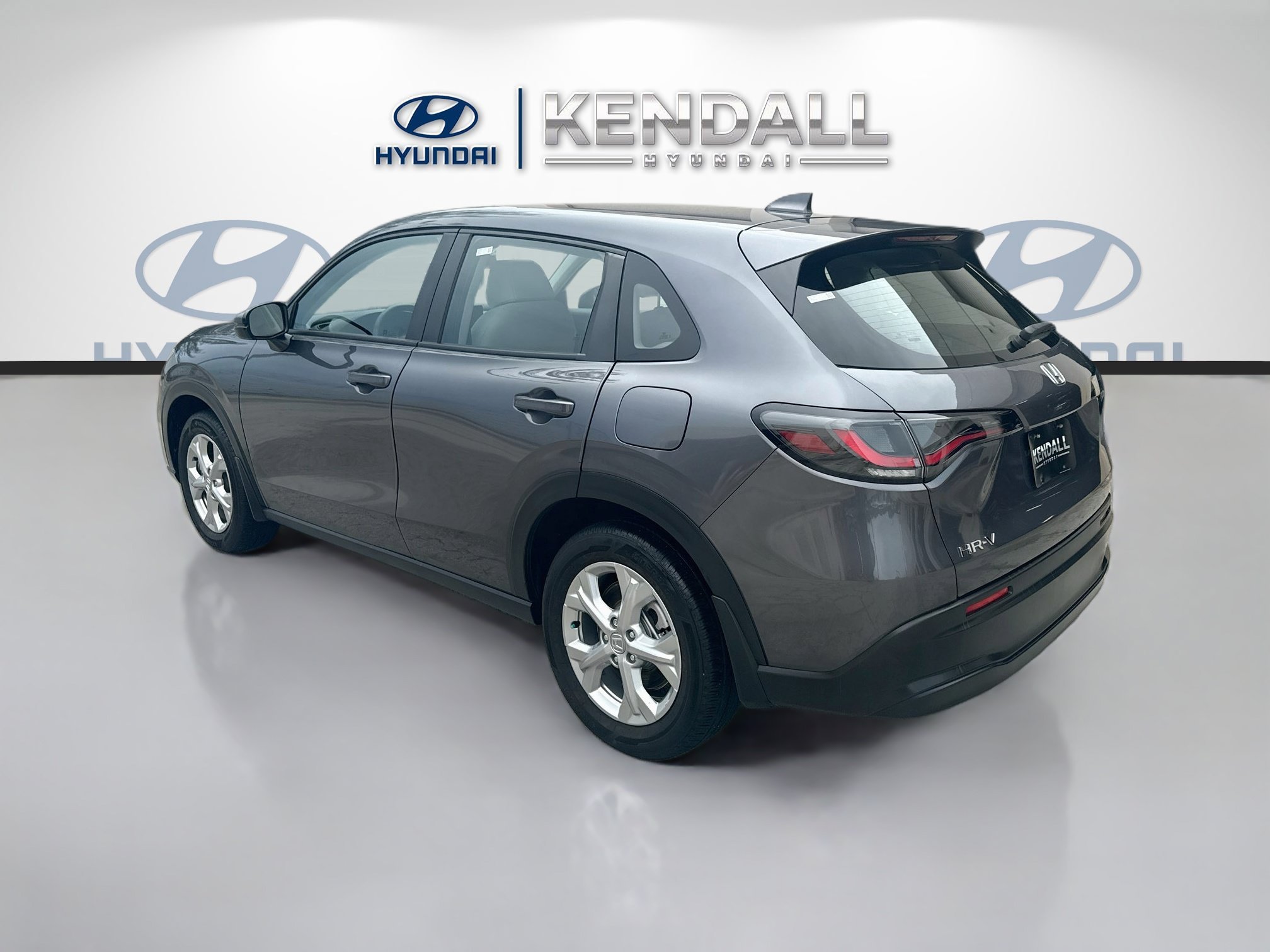 Used 2025 Urban Gray Pearl Honda LX image 4