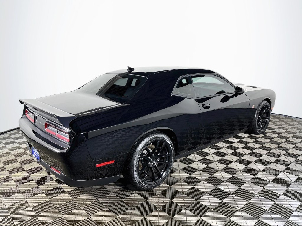 Used 2022 Pitch Black Clearcoat Dodge R/T Scat Pack image 6