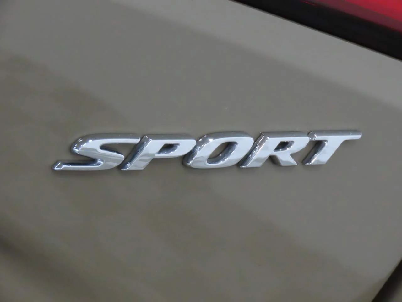 Used 2025 Sand Dune Pearl Honda Sport image 6