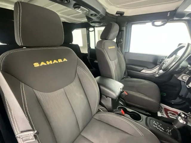 Used 2014 Gray Jeep Unlimited Sahara image 14