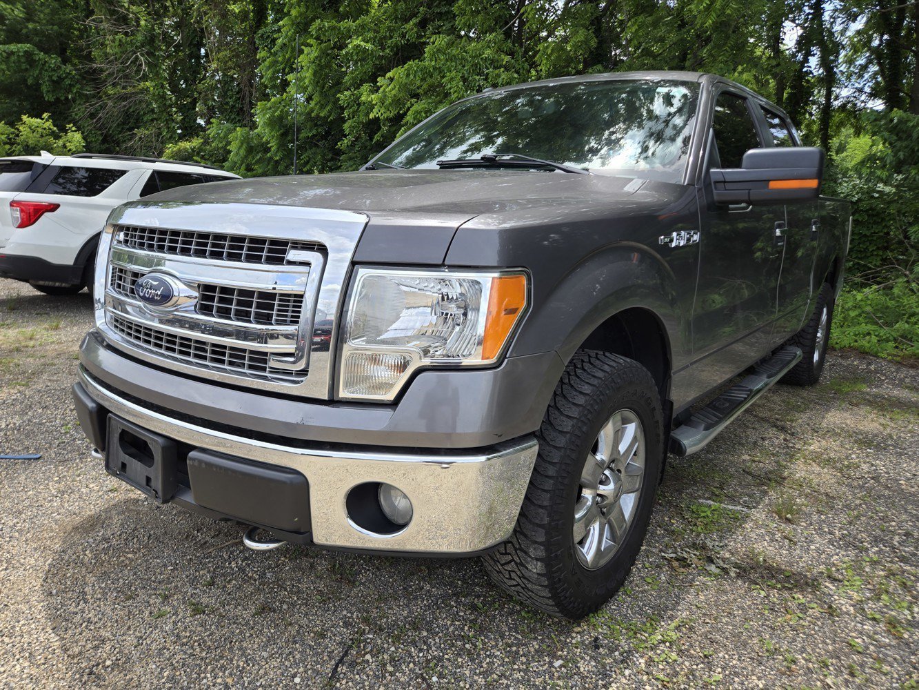 Used 2013 Black Ford  image 2