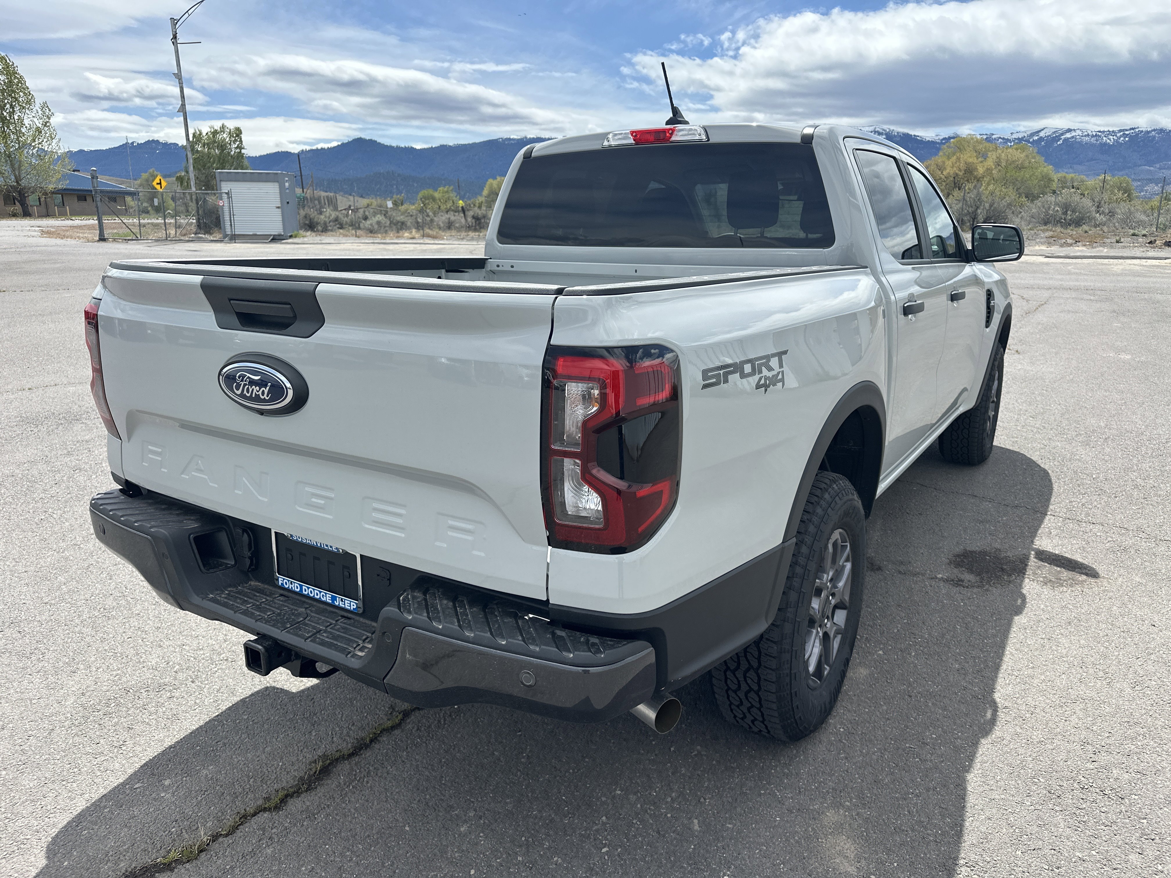 New 2026 Avalanche Ford XLT image 5
