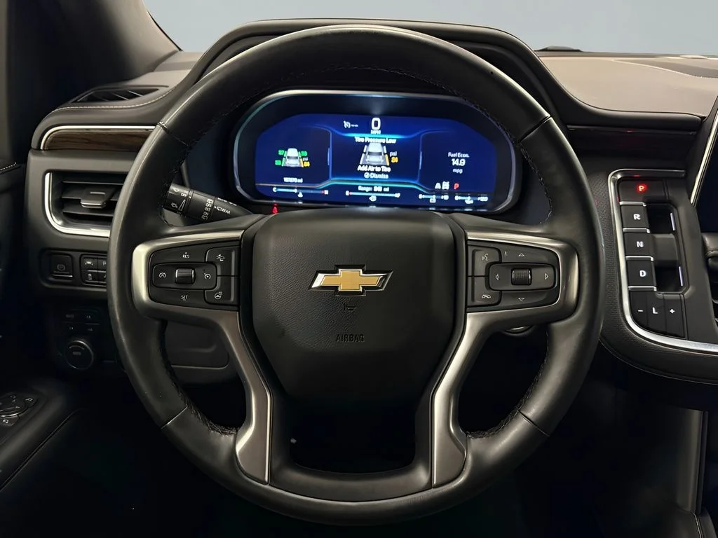 Used 2023 White Chevrolet Premier image 17